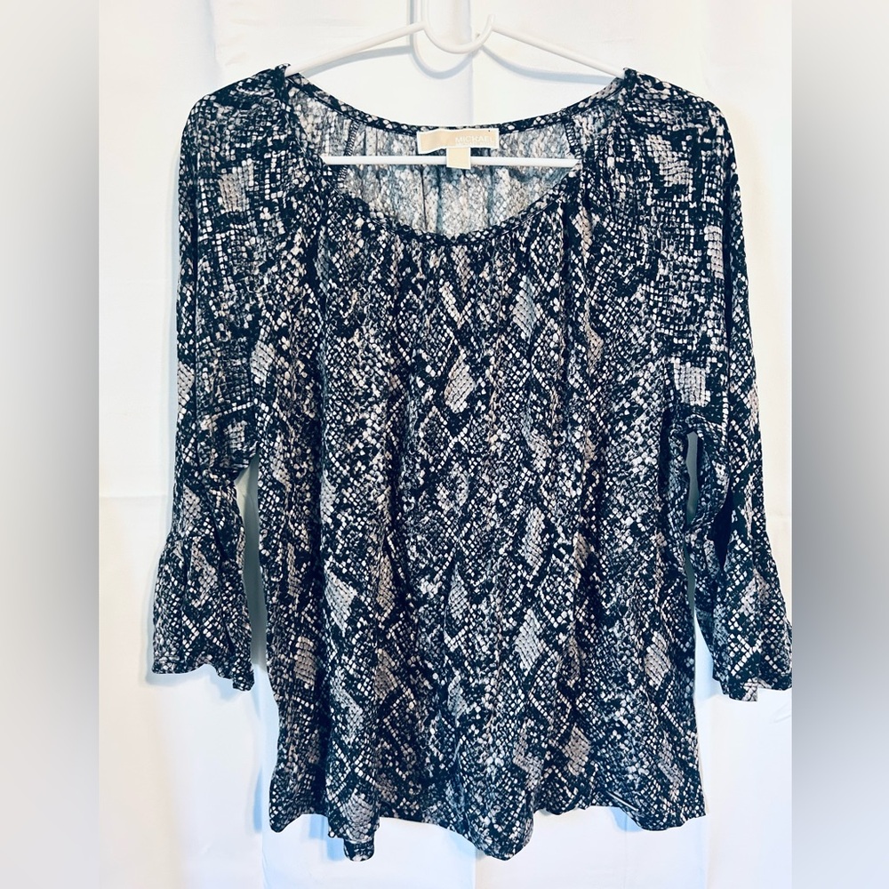 EUC Michael Kors Shades Of Grey Snake Print Blouse- Size Large